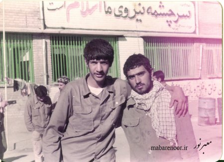 آن کس که "سید جلال" را می بیند تازه می فهمد که هیچ نمی بیند.