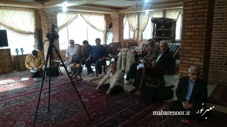 جلسه هفتگی مجمع در اردوگاه شهدای تخریب ( باغ حاج عباس عبادی )