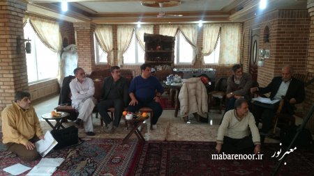 جلسه هفتگی مجمع در اردوگاه شهدای تخریب ( باغ حاج عباس عبادی )