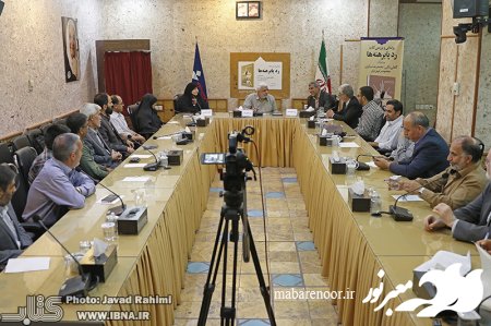 کتاب «رد پابرهنه‌ها» نوشته سردار حمید حسام (خاطرات مرتضی نادر‌محمدی، معاون گردان تخریب، لشکر 32 انصارالحسین )